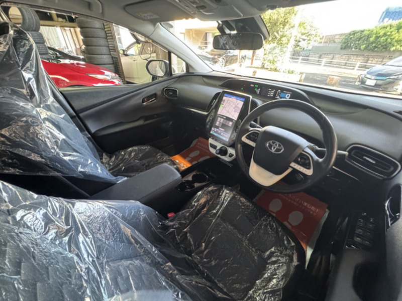 PRIUS PHV