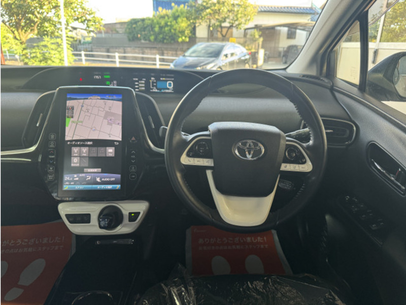 PRIUS PHV