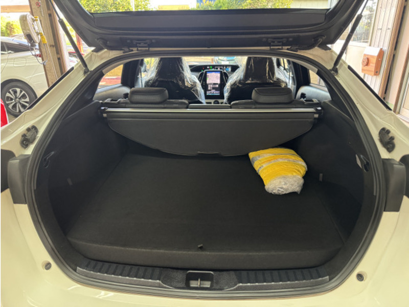 PRIUS PHV