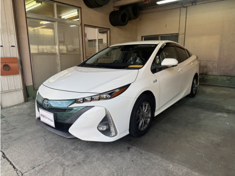 PRIUS PHV
