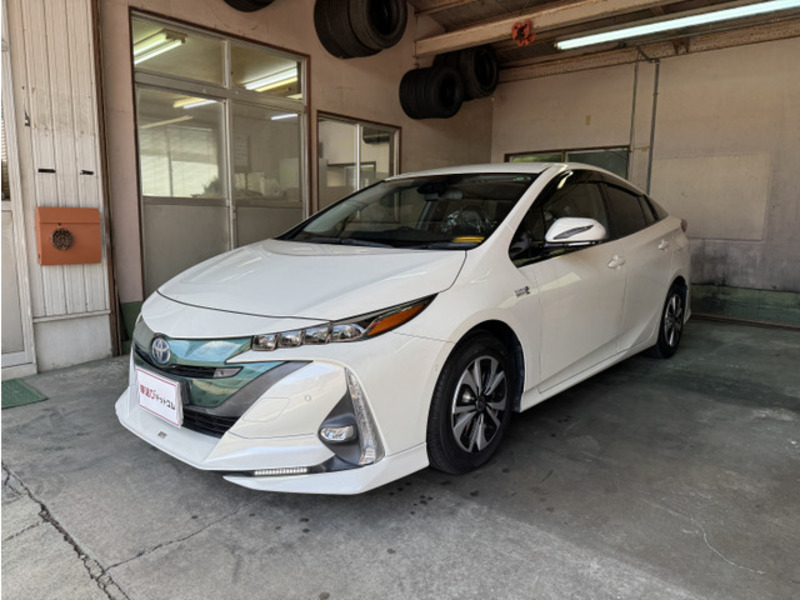 PRIUS PHV