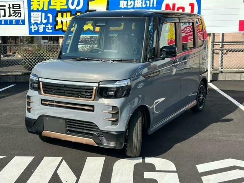 N BOX CUSTOM