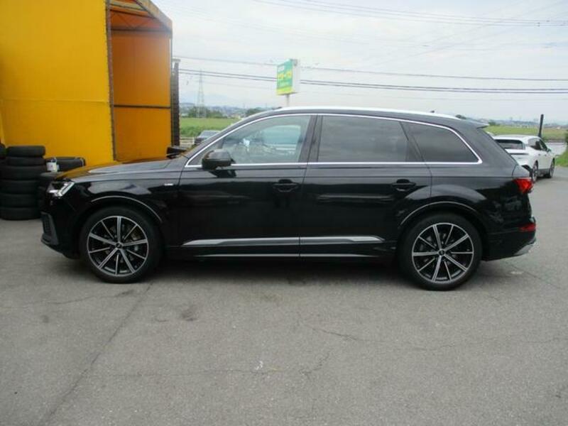 Q7