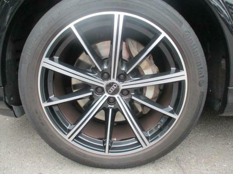 Q7