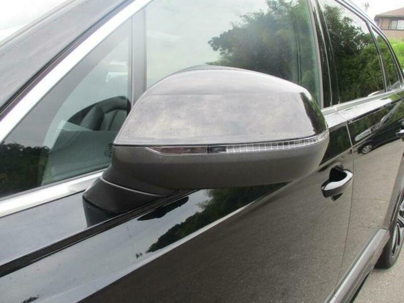 Q7
