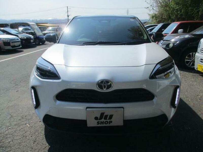 YARIS CROSS