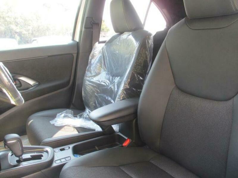 YARIS CROSS