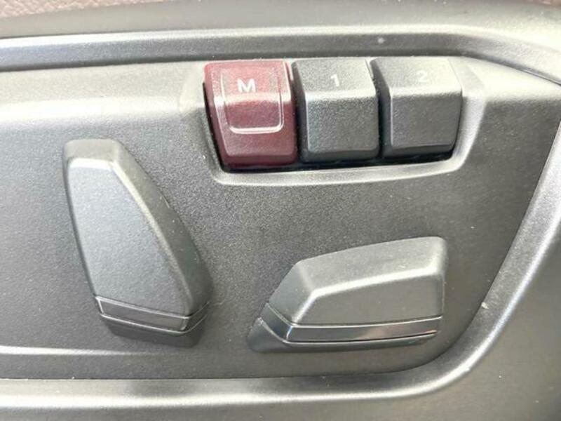 X3