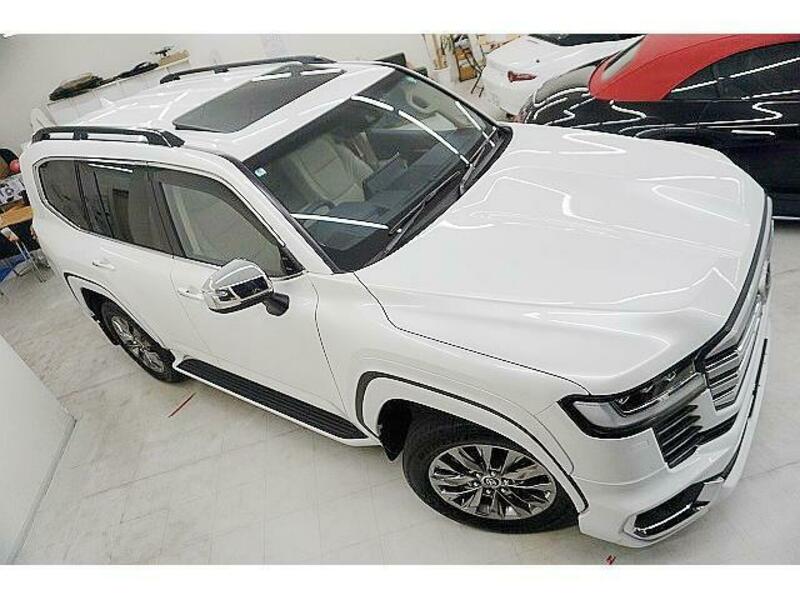 LAND CRUISER