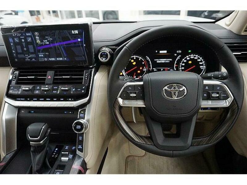 LAND CRUISER