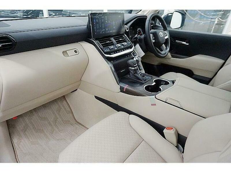 LAND CRUISER