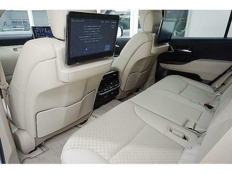 LAND CRUISER