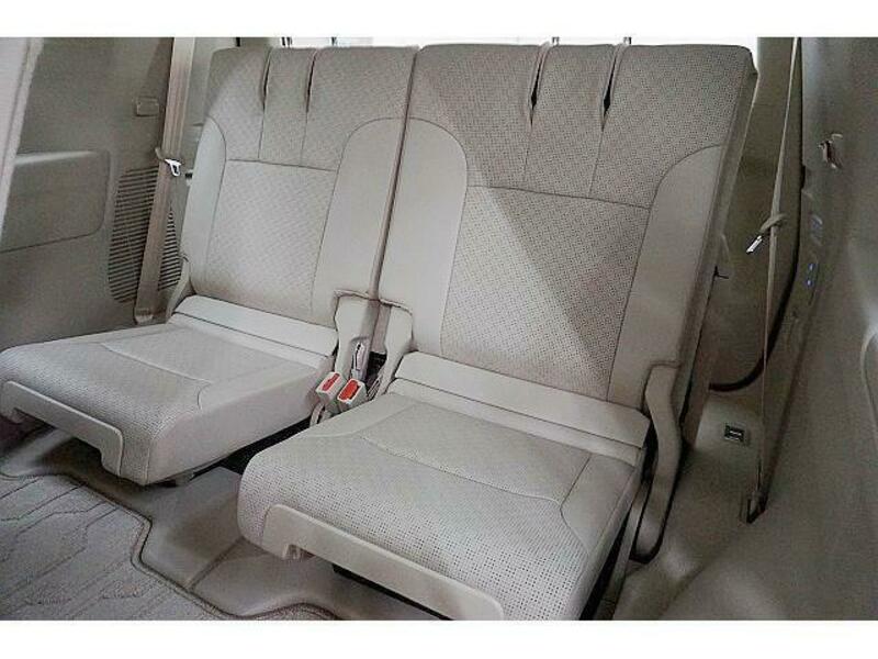 LAND CRUISER