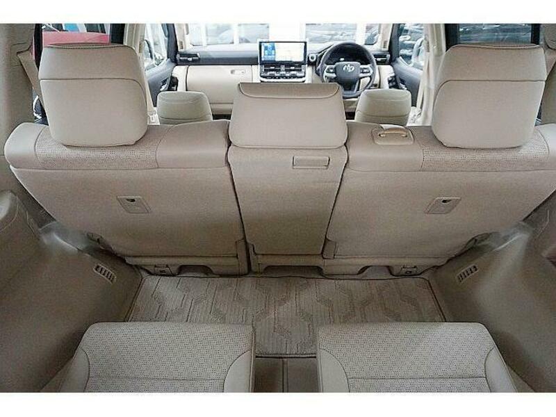 LAND CRUISER
