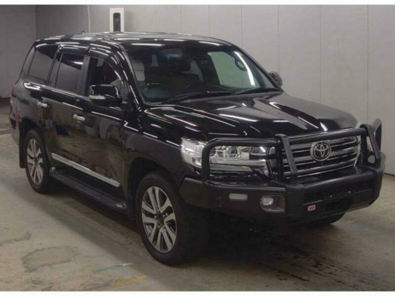 LAND CRUISER