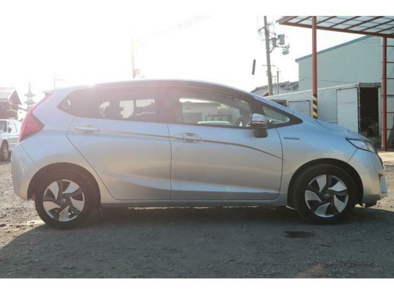 FIT HYBRID
