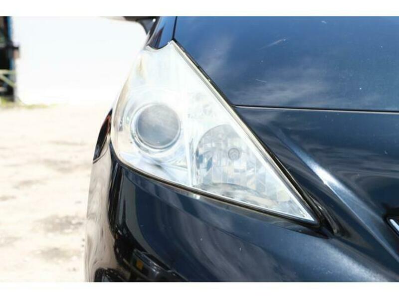 PRIUS ALPHA