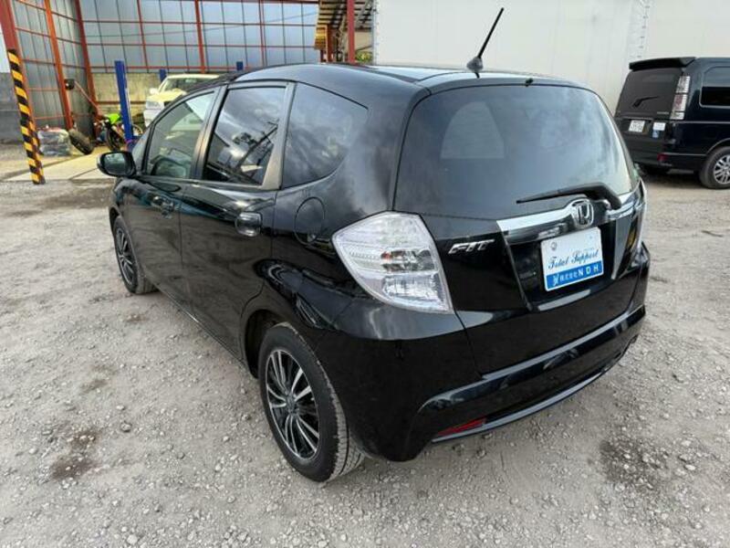 FIT HYBRID