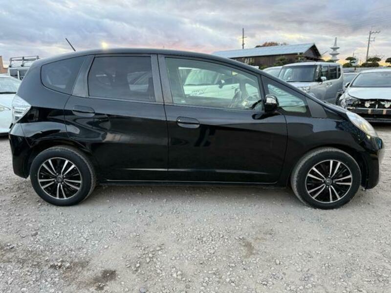 FIT HYBRID
