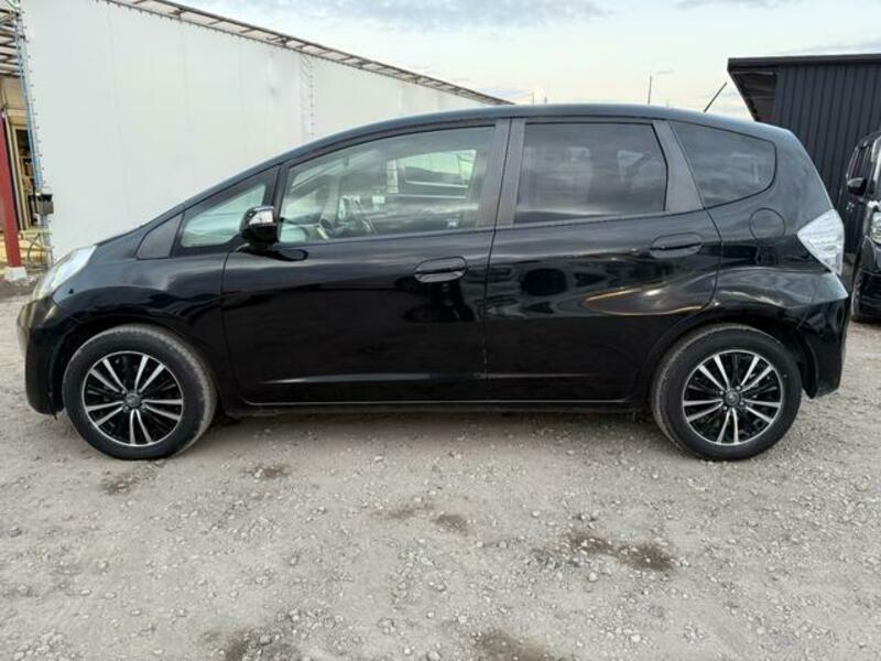 FIT HYBRID