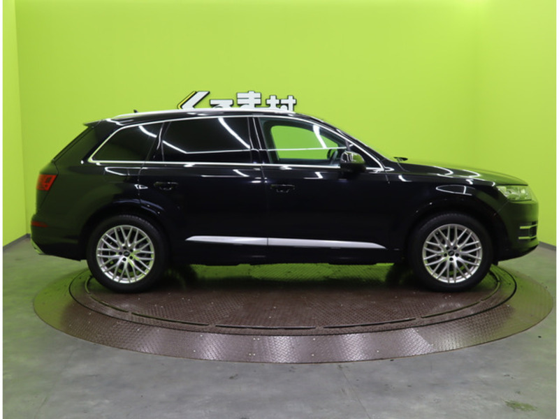 Q7