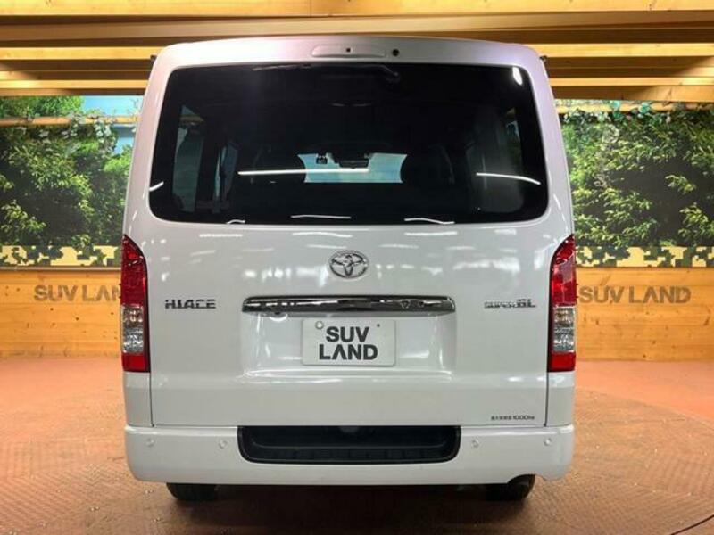 HIACE VAN