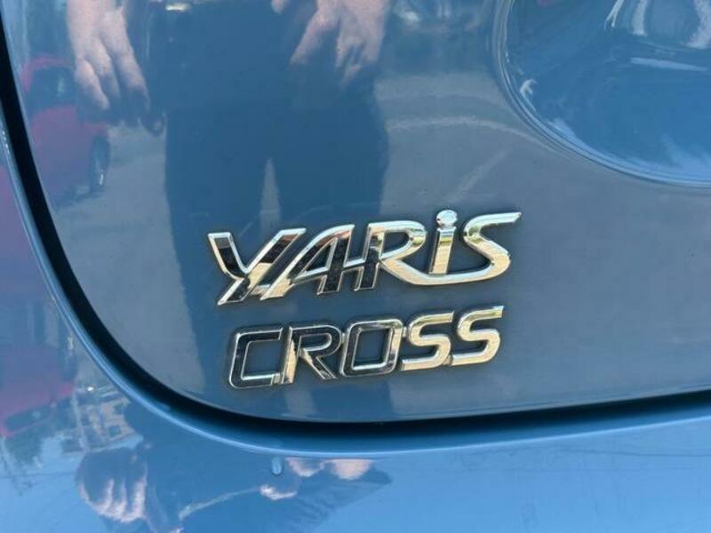 YARIS CROSS