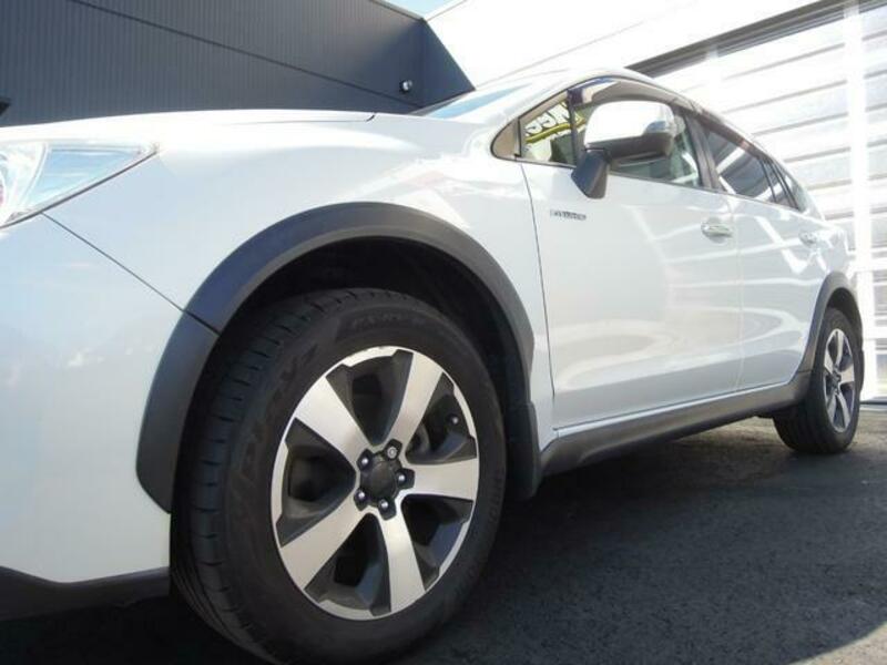 XV HYBRID