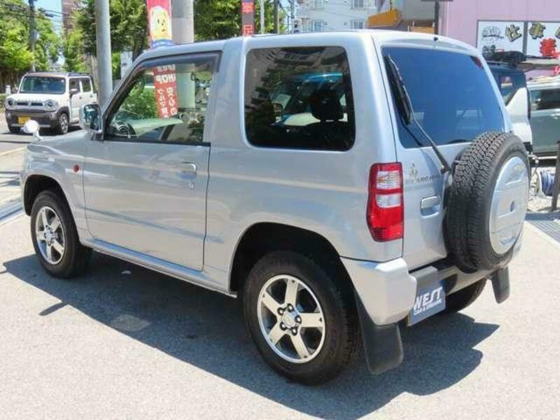 PAJERO MINI