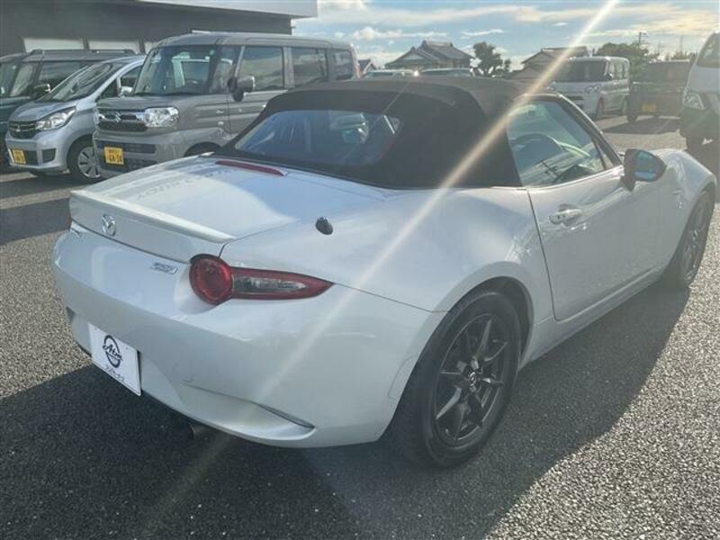ROADSTER