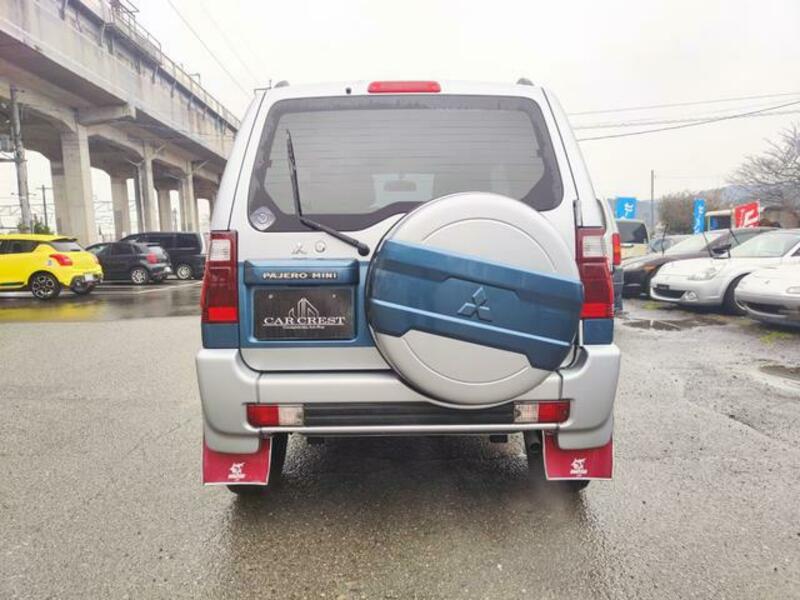 PAJERO MINI