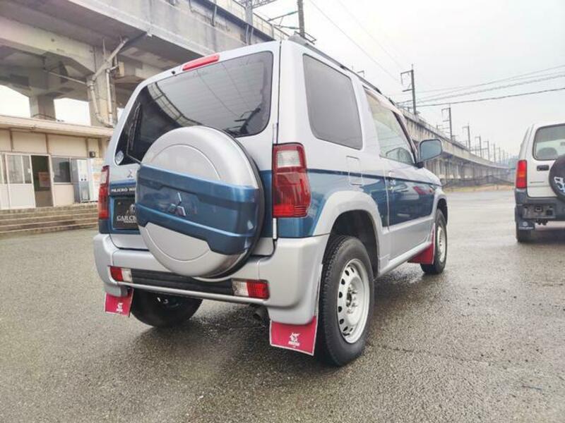 PAJERO MINI