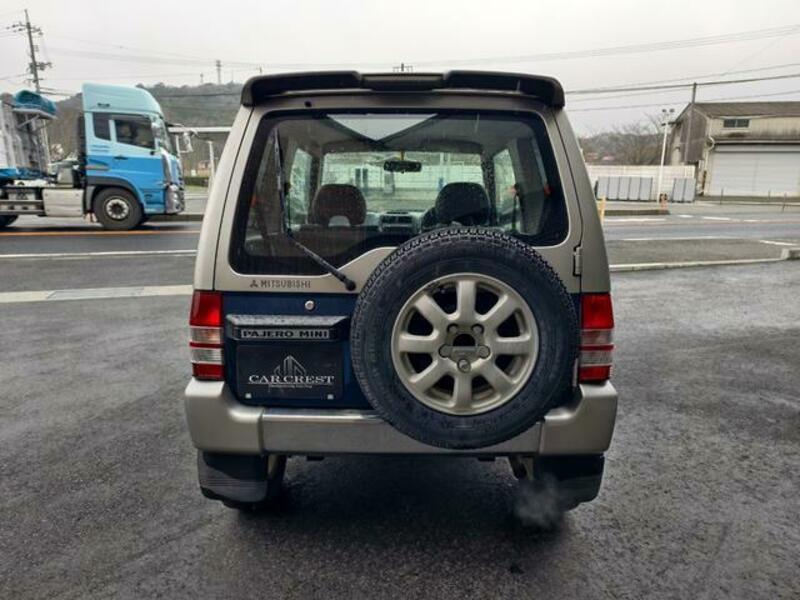 PAJERO MINI