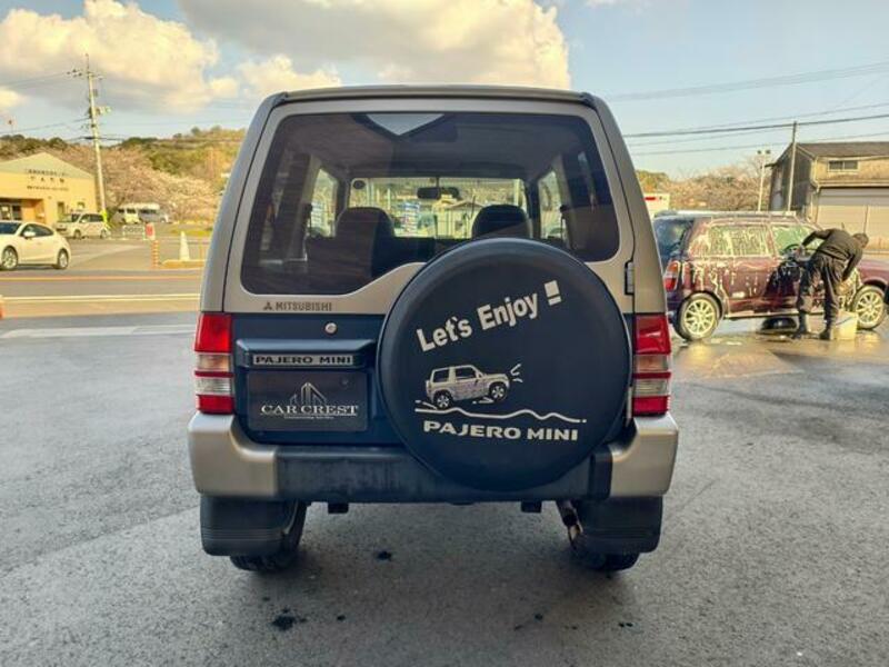 PAJERO MINI