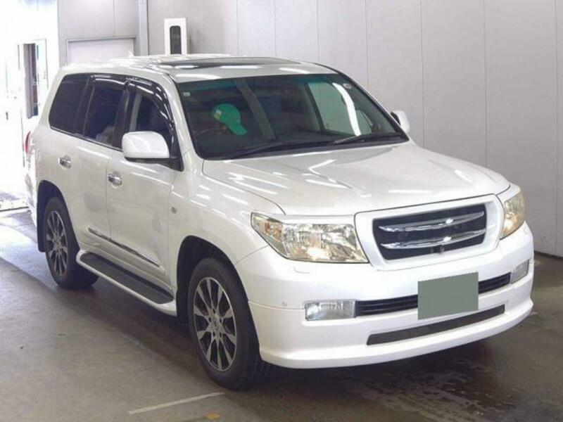 LAND CRUISER