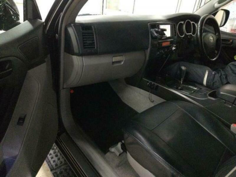 HILUX SURF