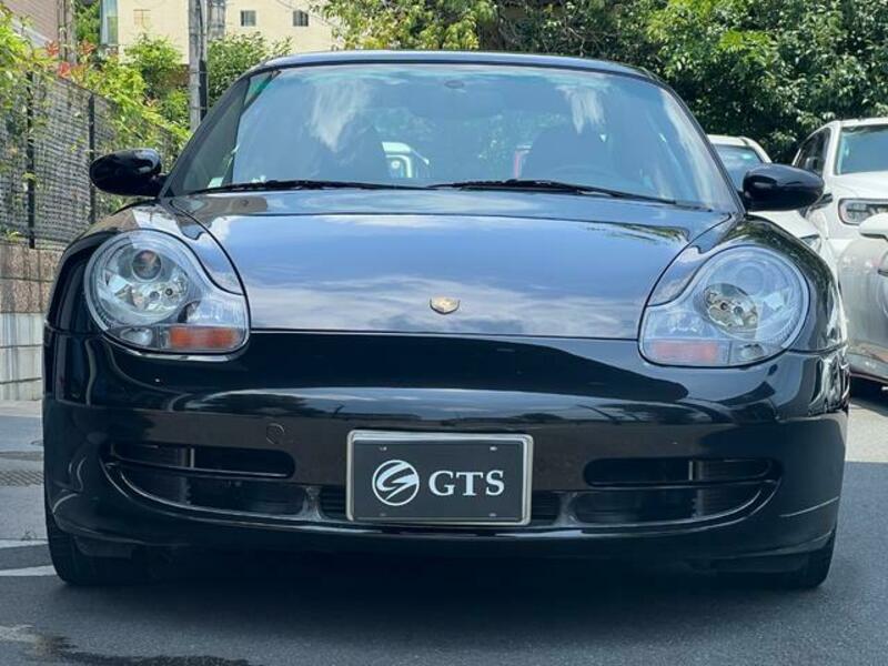 911