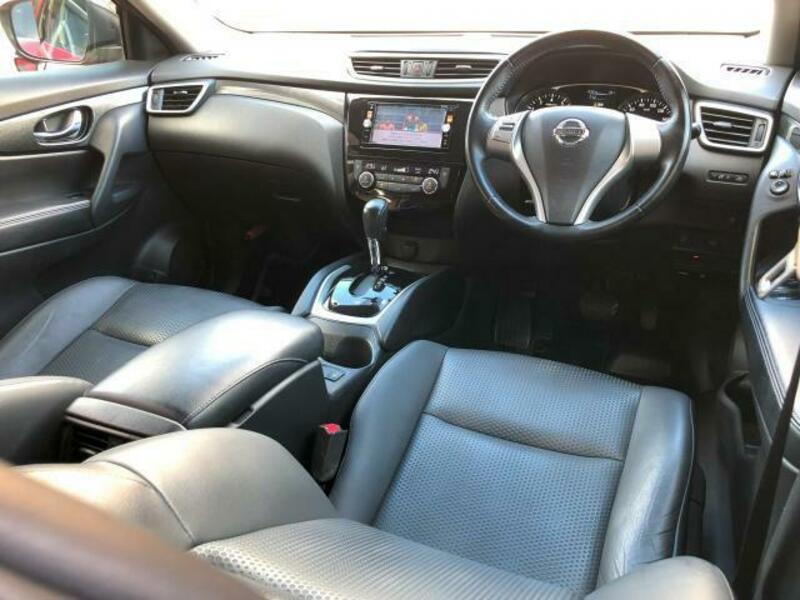 X-TRAIL
