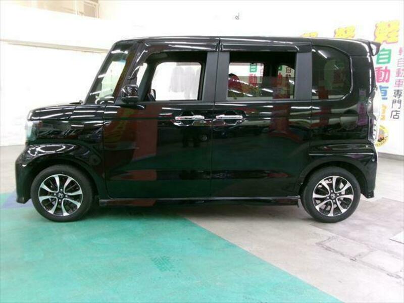 N BOX CUSTOM