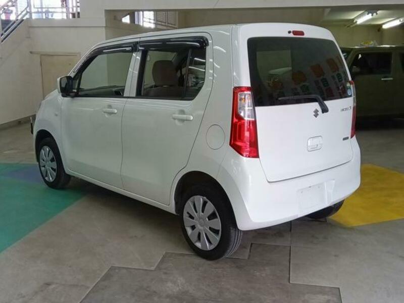 WAGON R