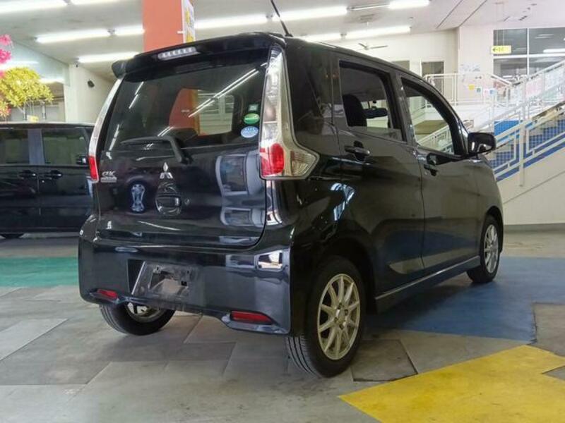 EK CUSTOM