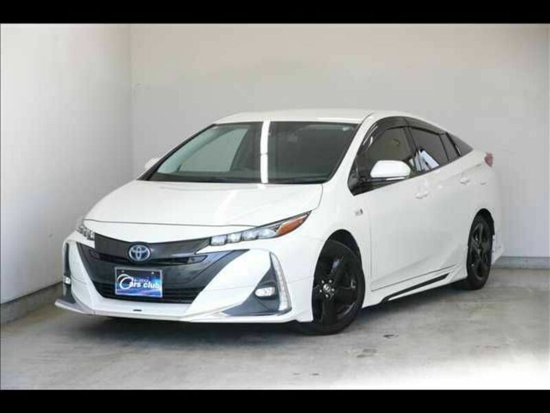 TOYOTA PRIUS PHV