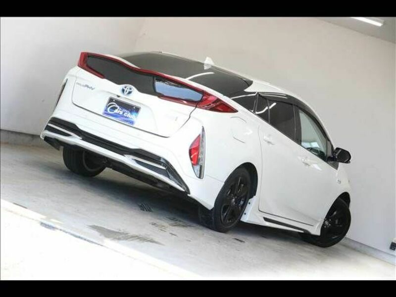 PRIUS PHV
