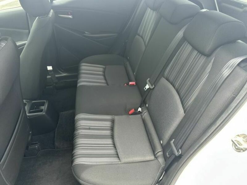 MAZDA2