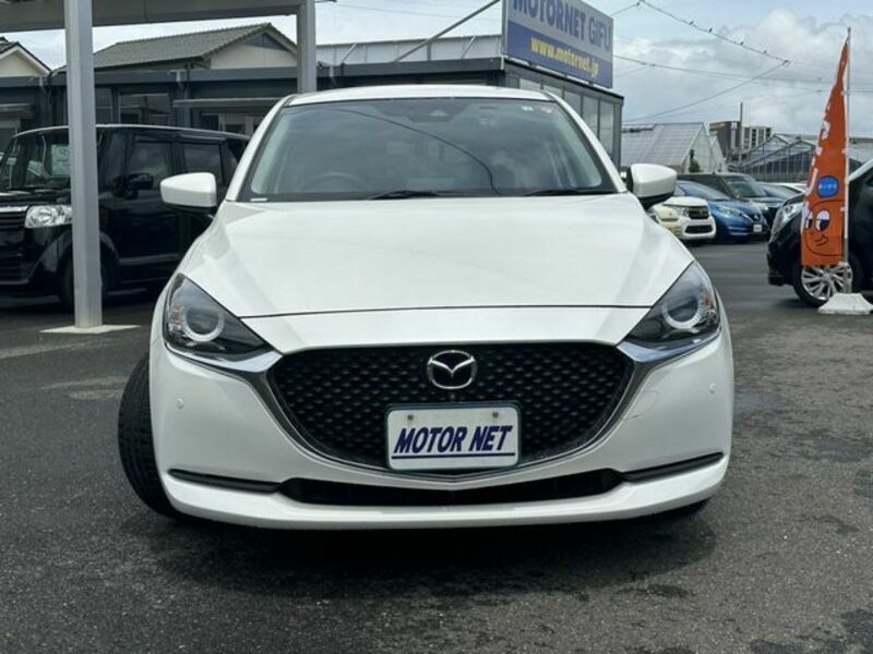 MAZDA2