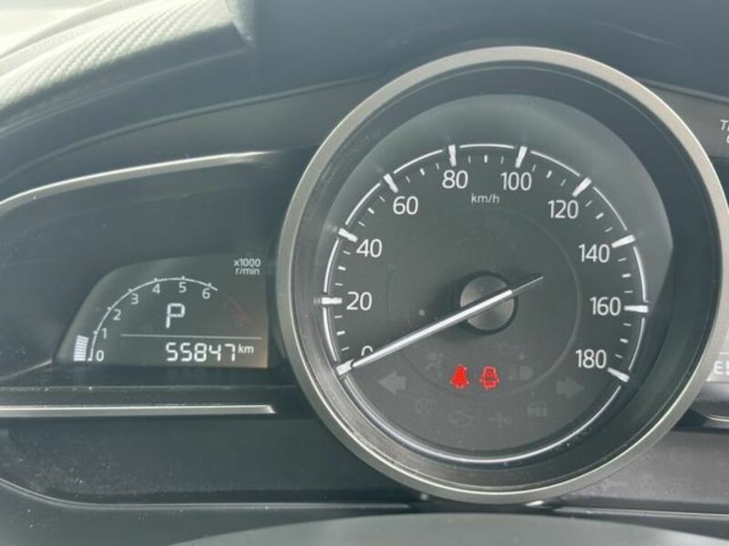 MAZDA2