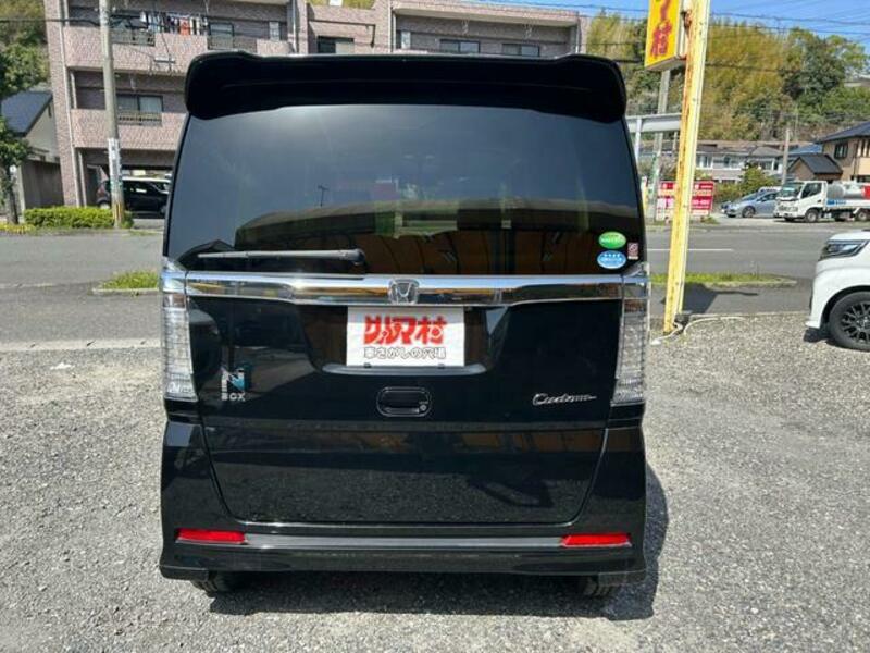 N BOX CUSTOM