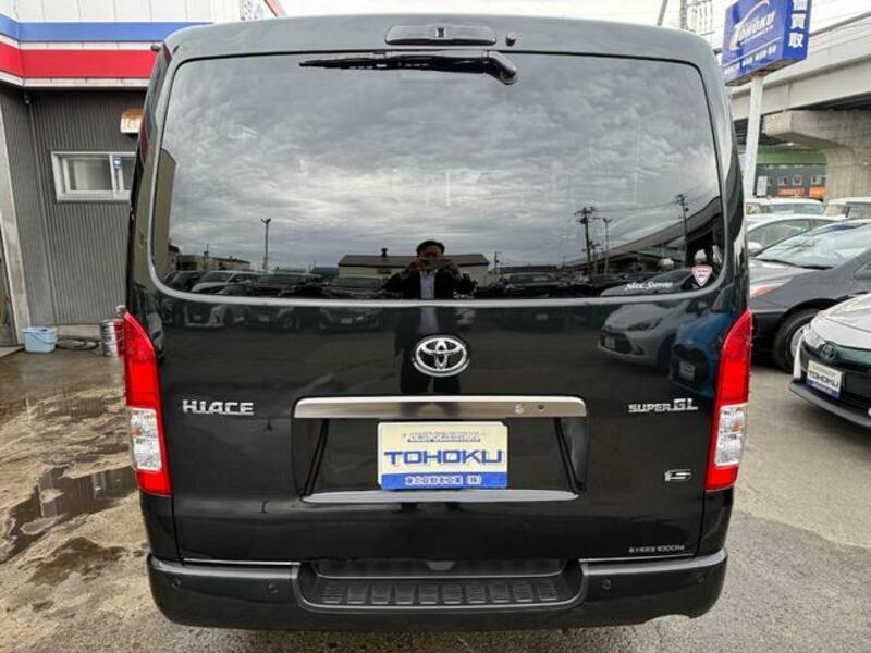 HIACE VAN