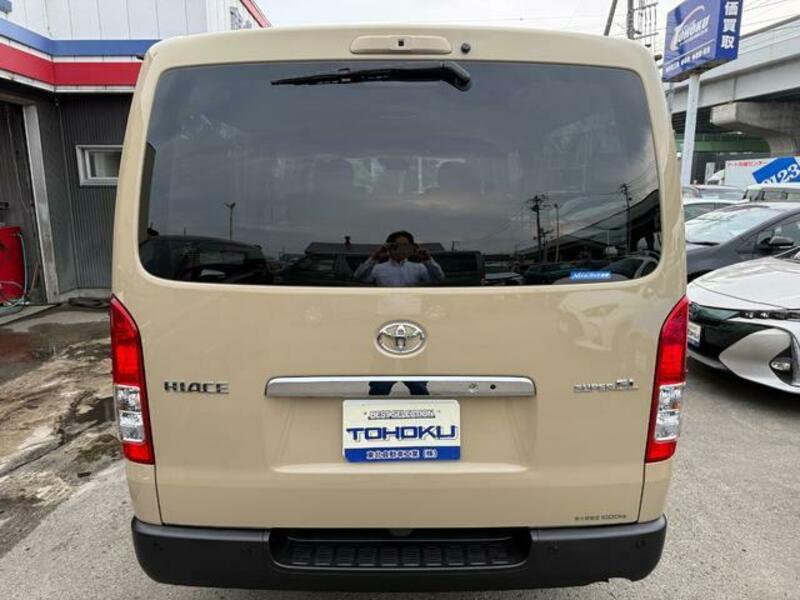 HIACE VAN