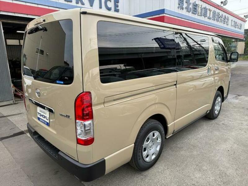 HIACE VAN